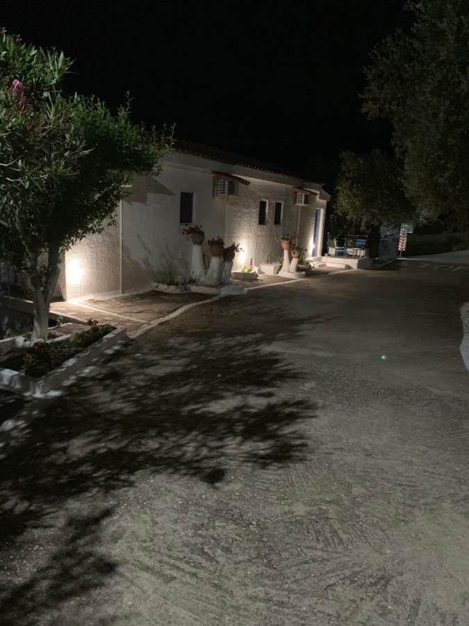 B&D 1 Daire Zóla Dış mekan fotoğraf
